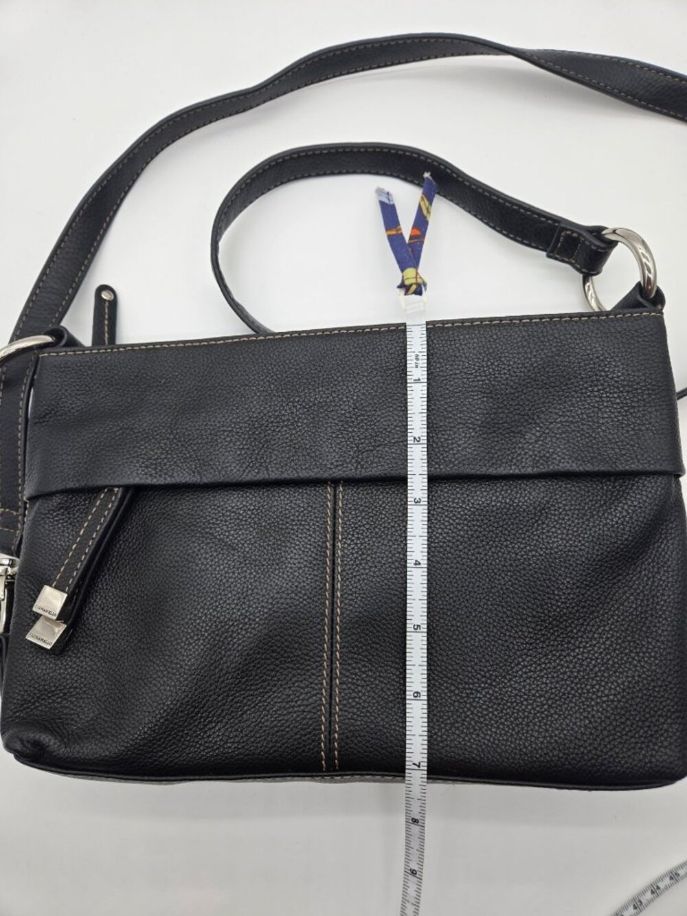 Tignanello Black Leather All In One Crossbody Wallet Purse Slim Organizer EUC - Picture 5 of 9
